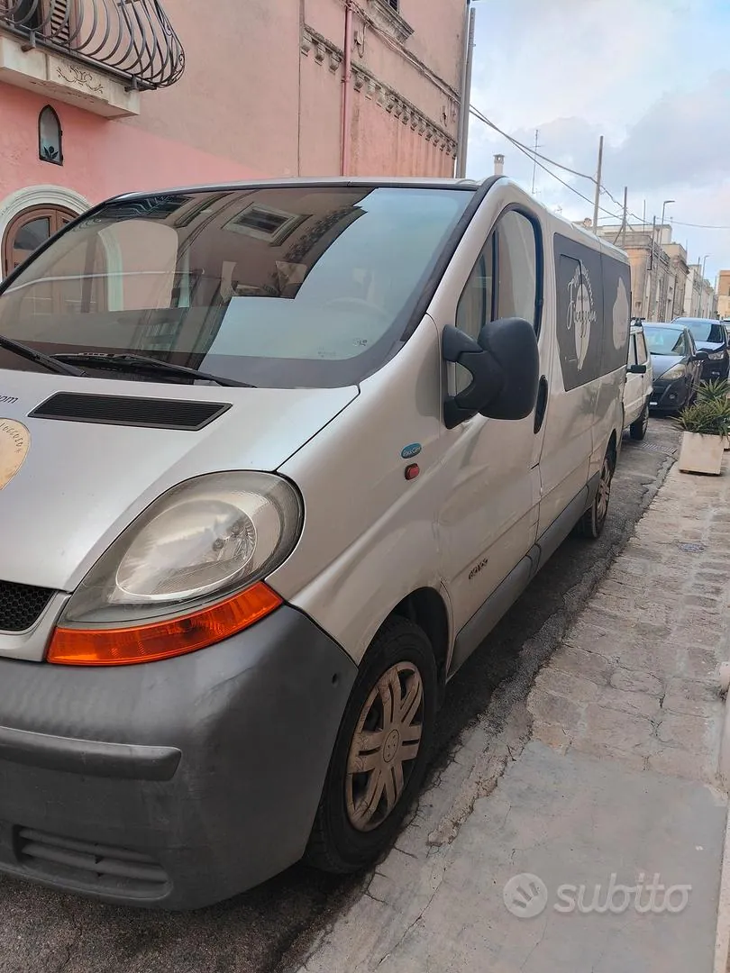 Renault Trafic 2005 photo 3
