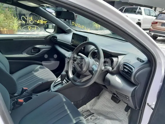 Toyota Yaris 2023 photo 4