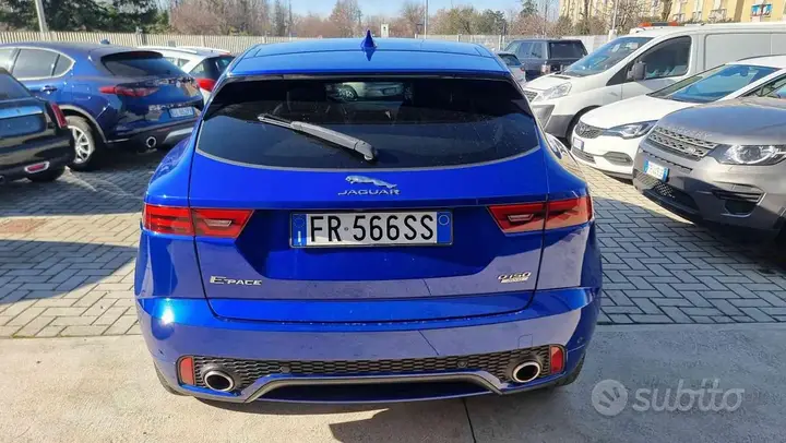 Jaguar E-Pace 2018 photo 4
