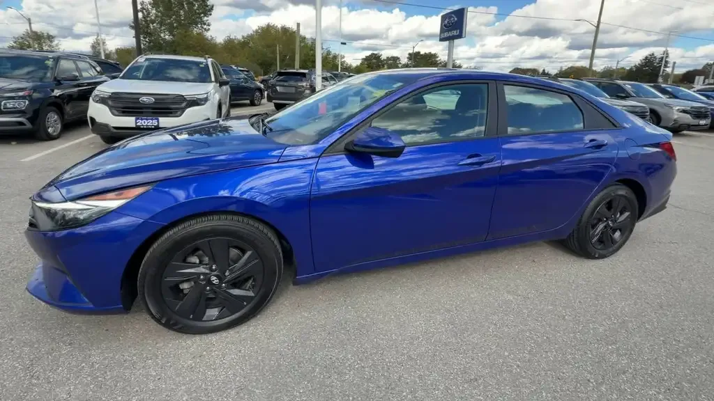 Hyundai Elantra 2022 photo 4