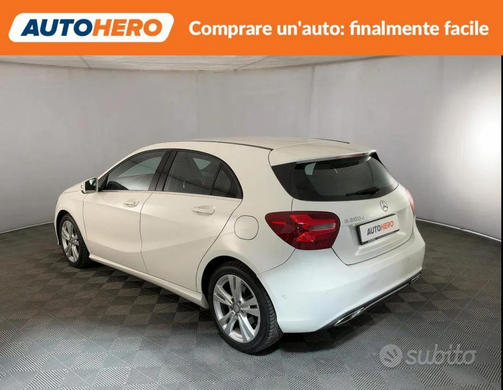 Mercedes-Benz A 200 2017 photo 2