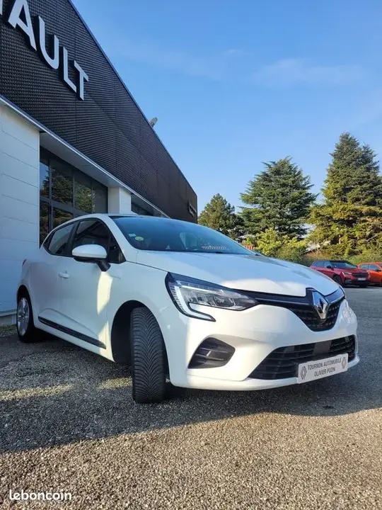 Renault Clio 2020 photo 2