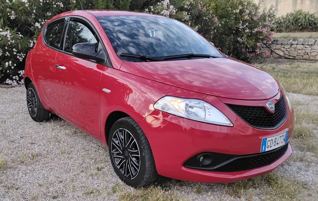 Lancia Ypsilon 2021 photo 4