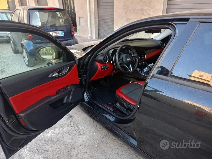 Alfa Romeo Giulia 2018 photo 5