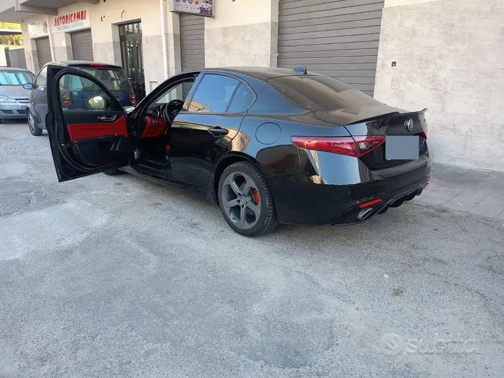 Alfa Romeo Giulia 2018 photo 4