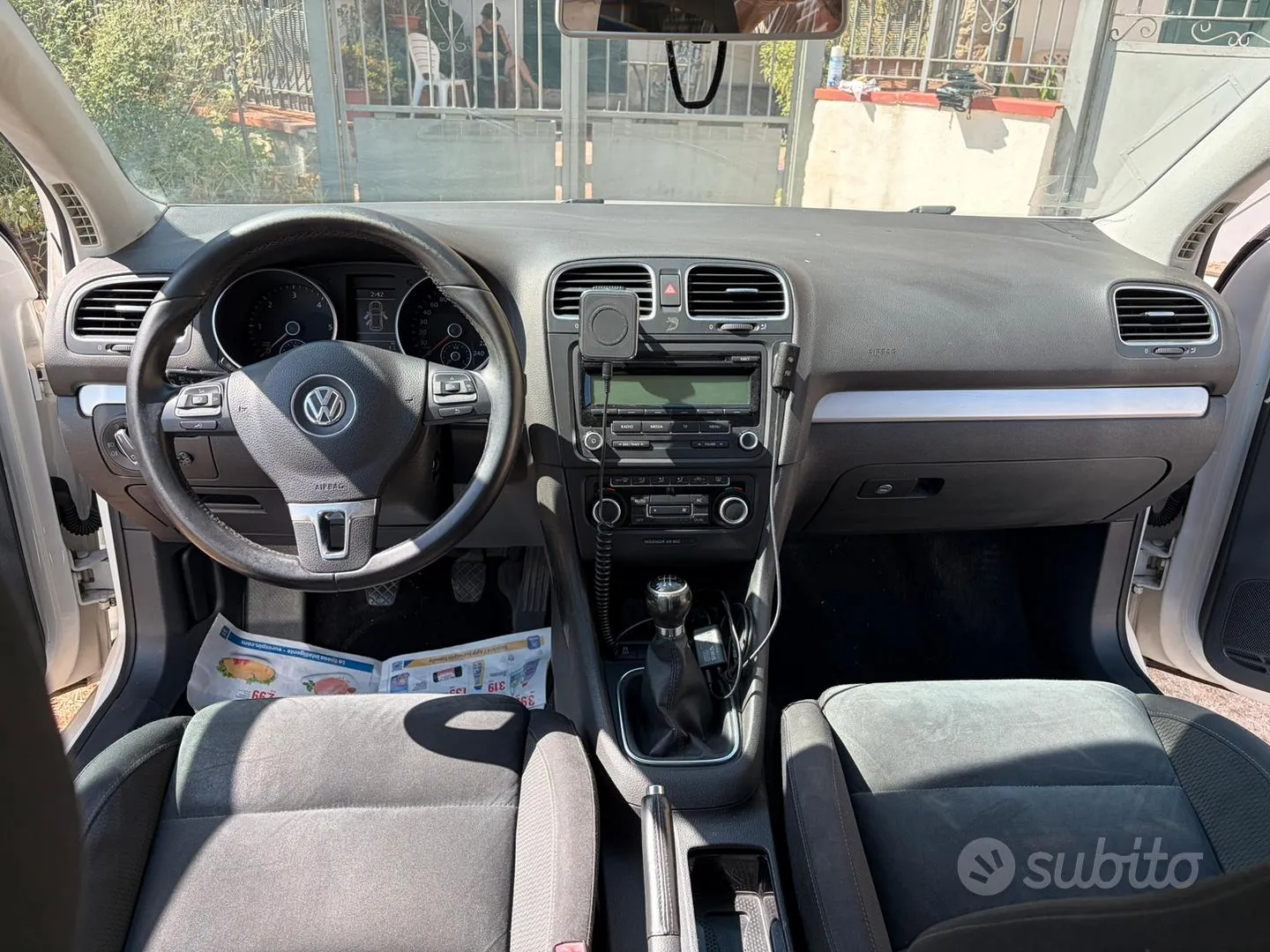 Volkswagen Golf 2011 photo 5