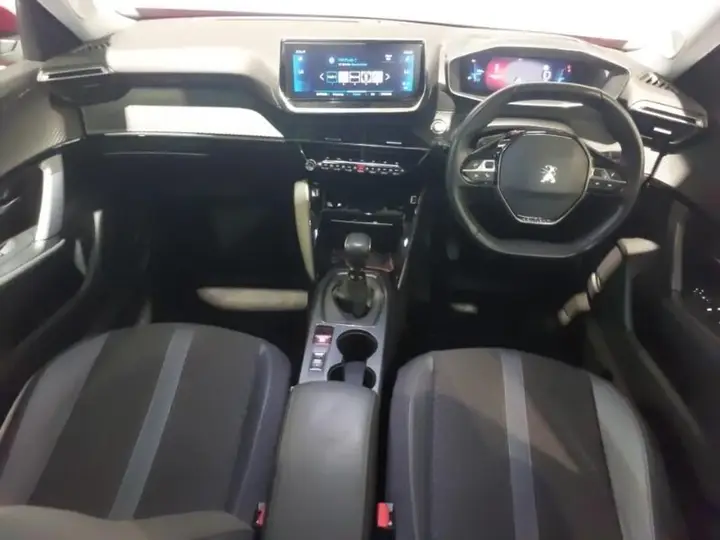 Peugeot 2008 2020 photo 3