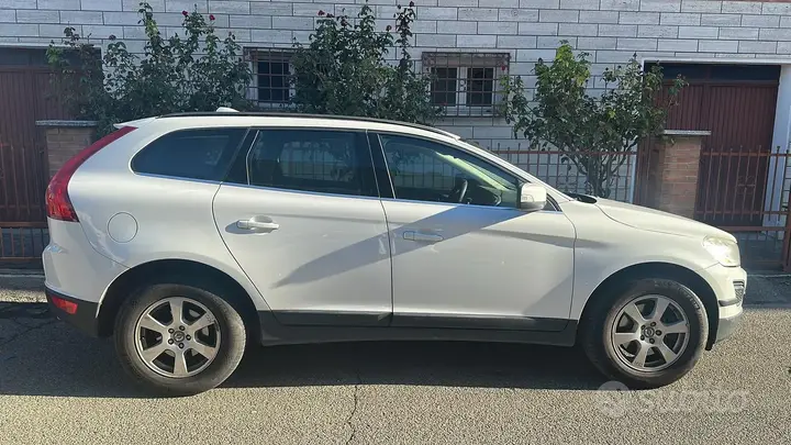 Volvo Xc60 2012 photo 4