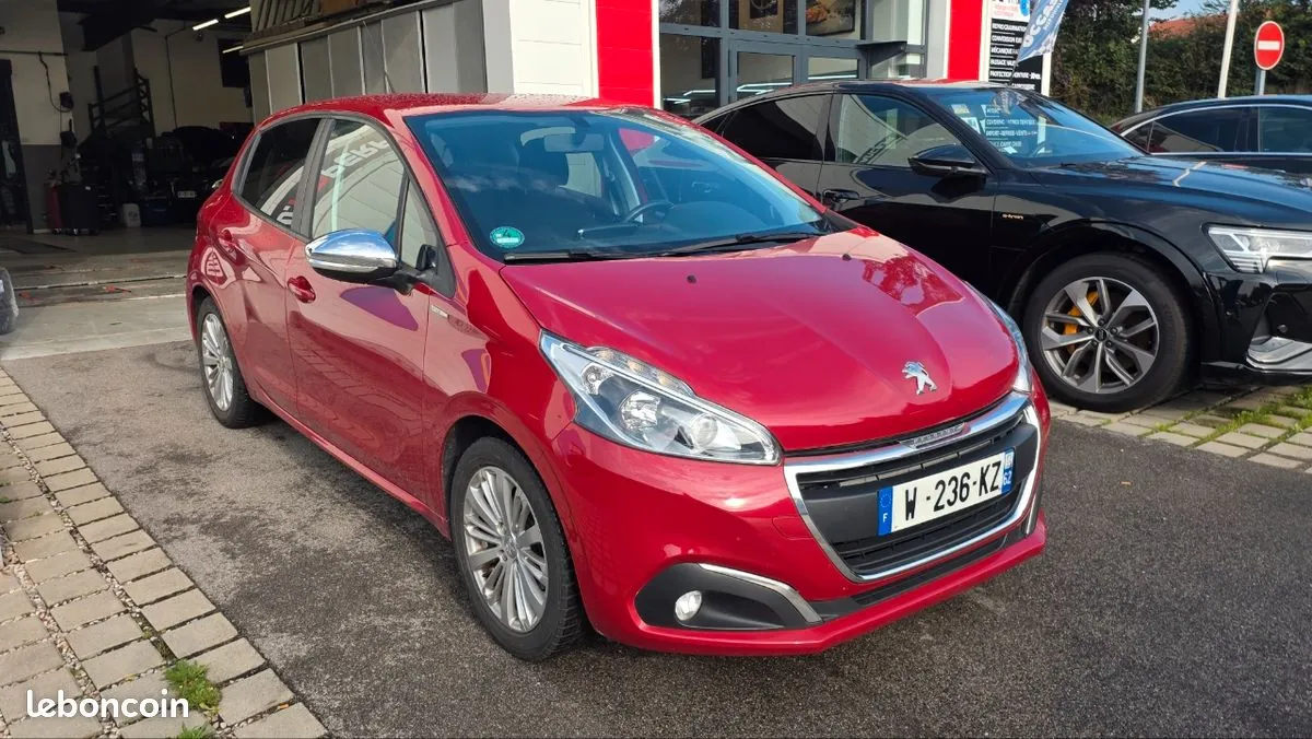 Peugeot 208
