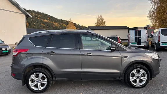 Ford Kuga 2014 photo 2