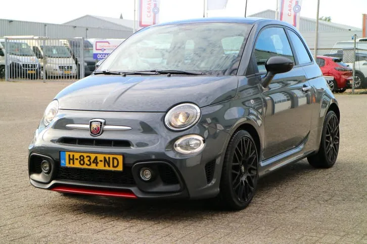 Abarth 595 2019 photo 2