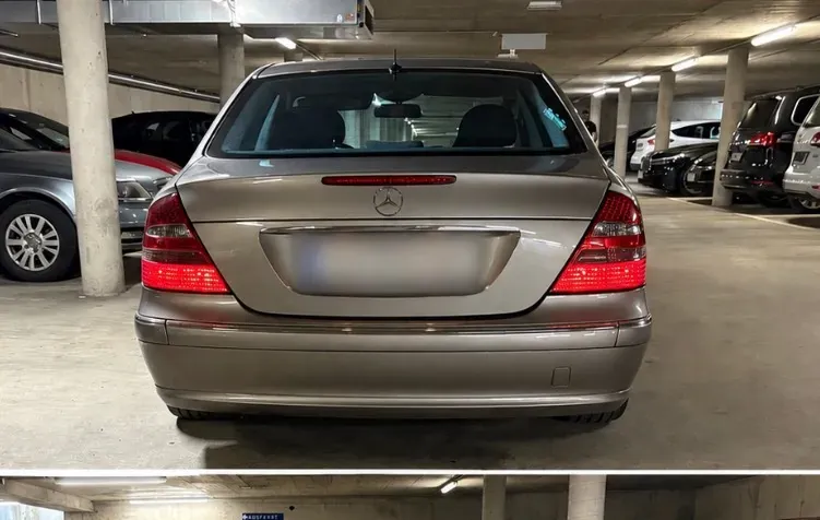 Mercedes-Benz Eklasse 2003 photo 2