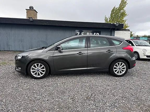 Ford Focus 2015 photo 3