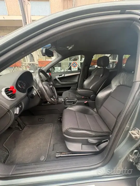 Audi A3 2010 photo 4