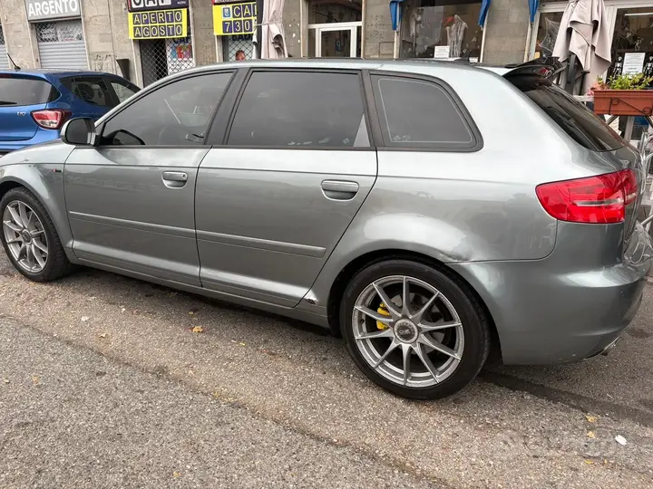 Audi A3 2010 photo 2