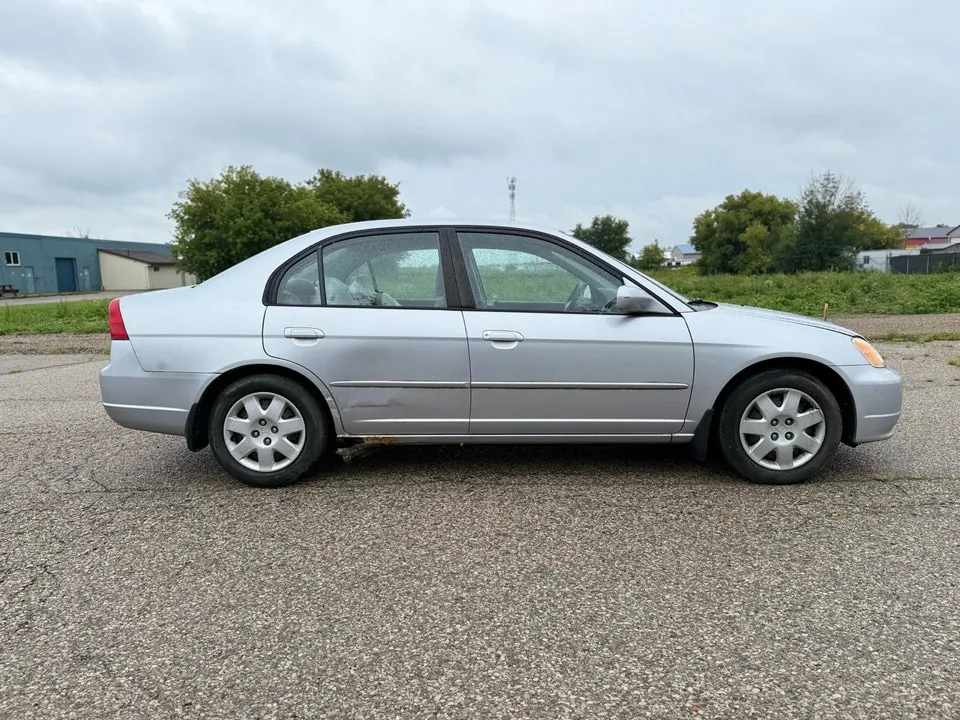 Honda Civic 2002 photo 3