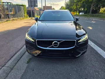 Volvo V60 2021 photo 2