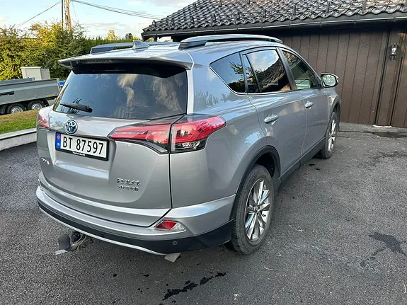 Toyota Rav4 2018 photo 3