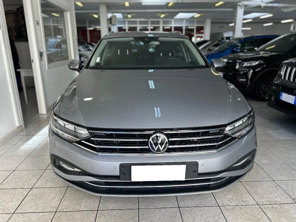 Volkswagen Passat 2022 photo 3