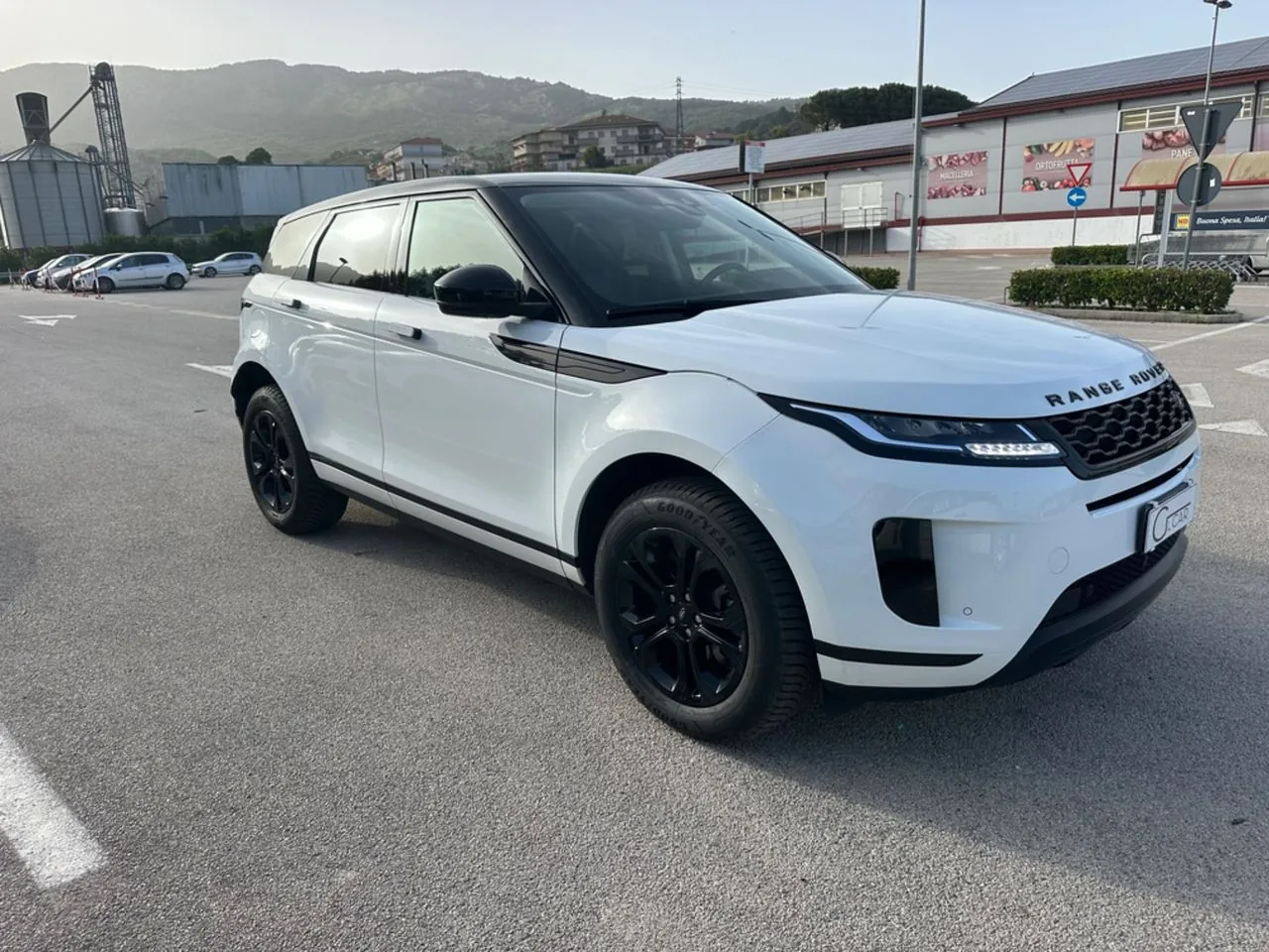 Land Rover Range Rover Evoque 2020 photo 3