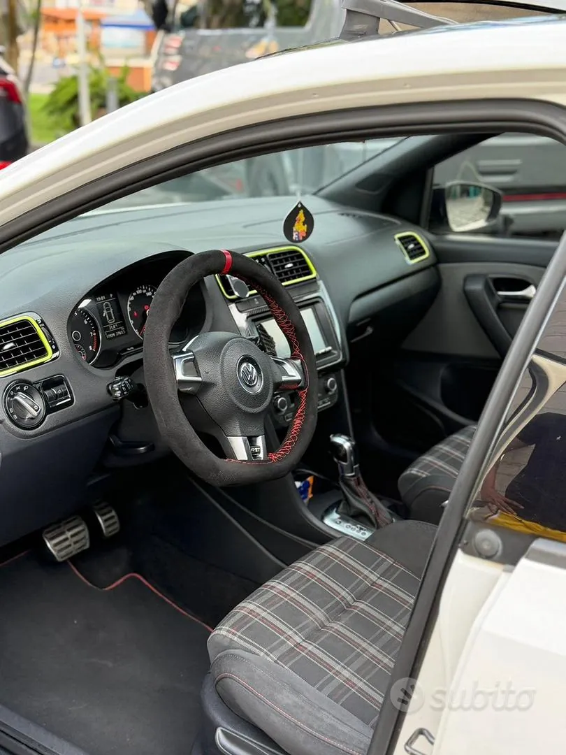 Volkswagen Polo 2014 photo 3