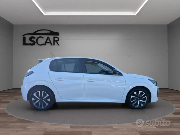 Peugeot 208 2024 photo 2
