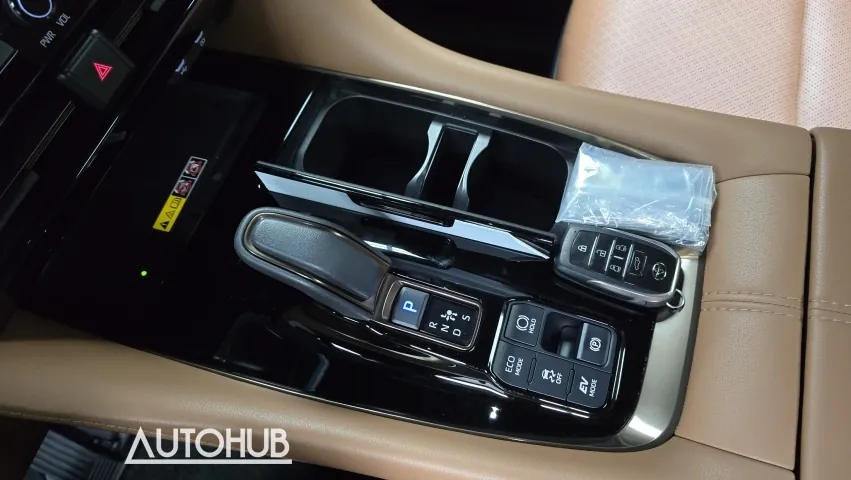 Toyota Alphard 2025 photo 5