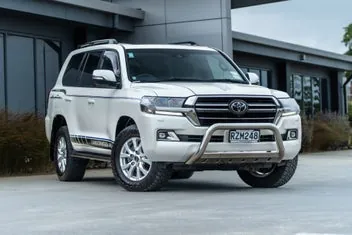 Toyota Land Cruiser 2020 photo 5