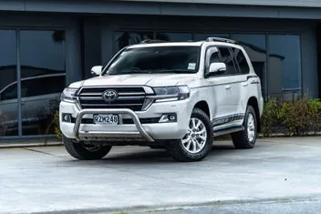 Toyota Land Cruiser 2020 photo 2