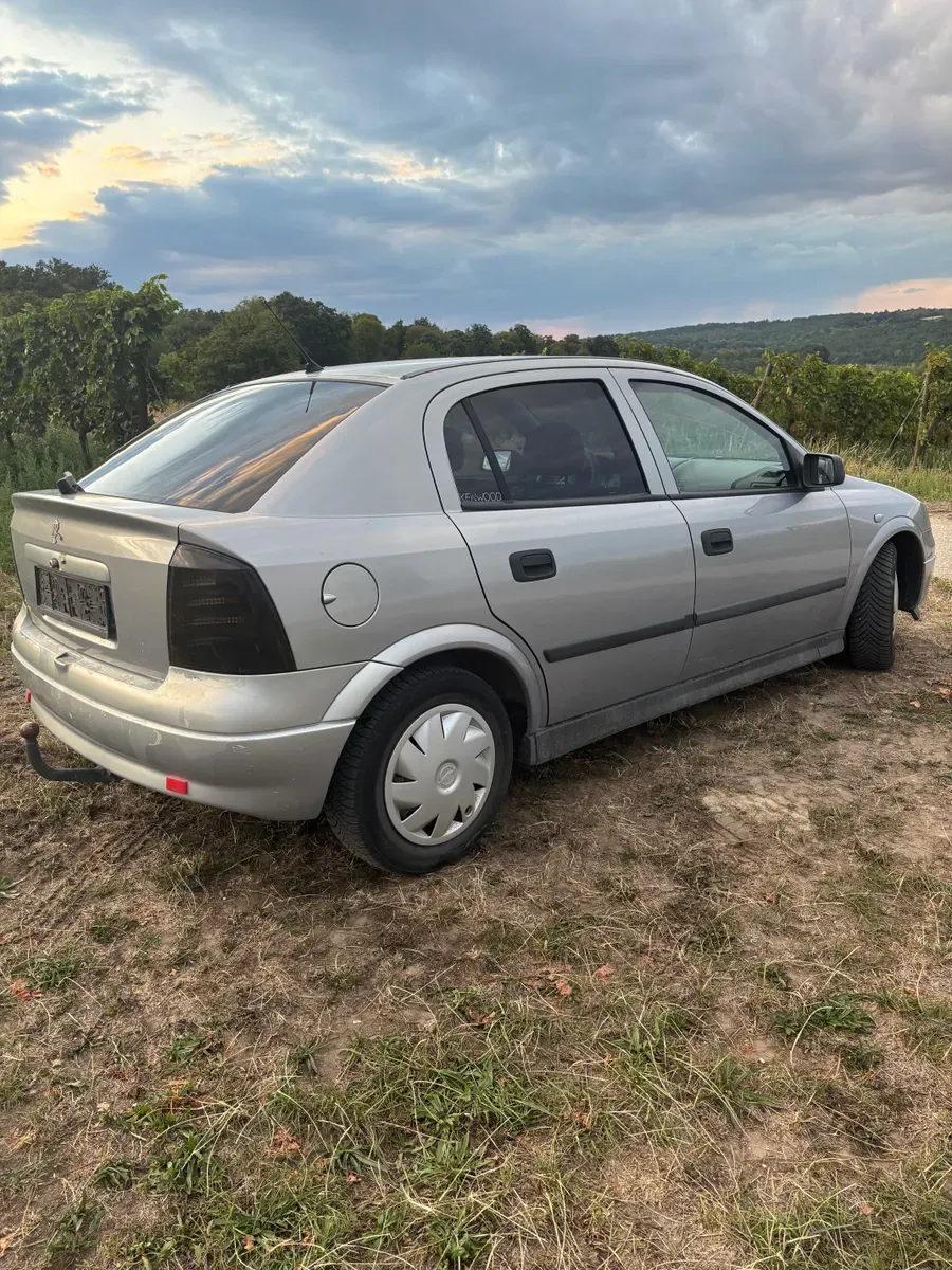 Opel Astra 2002 photo 2