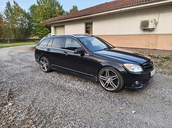 Mercedes-Benz C320 2009 photo 4