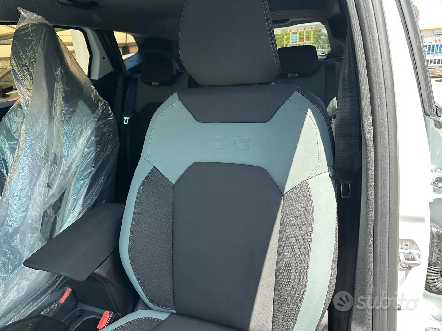 Dacia Duster 2026 photo 2