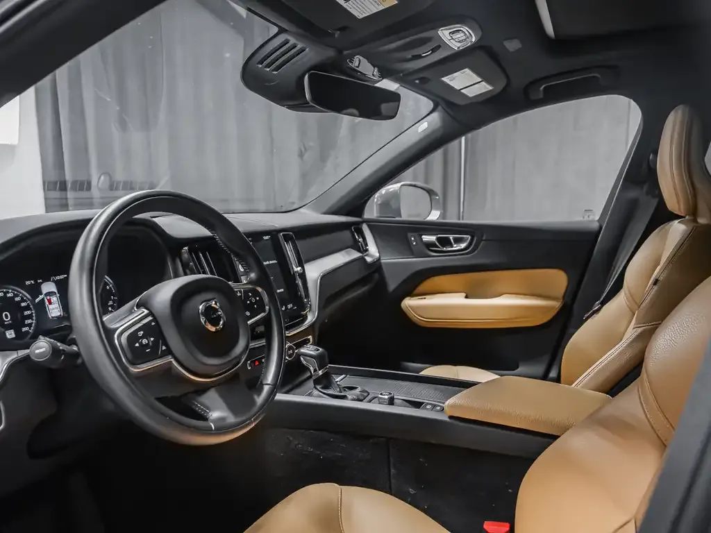 Volvo Xc60 2020 photo 2