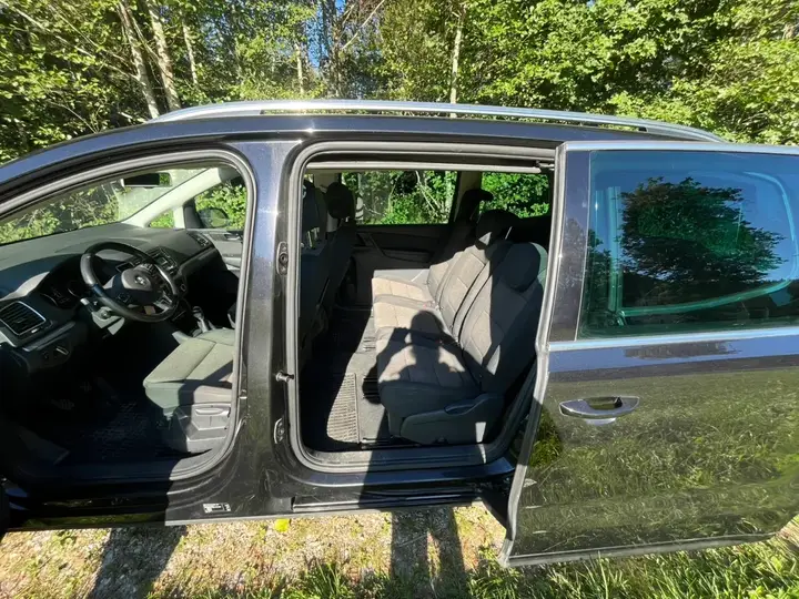 Volkswagen Sharan 2013 photo 3