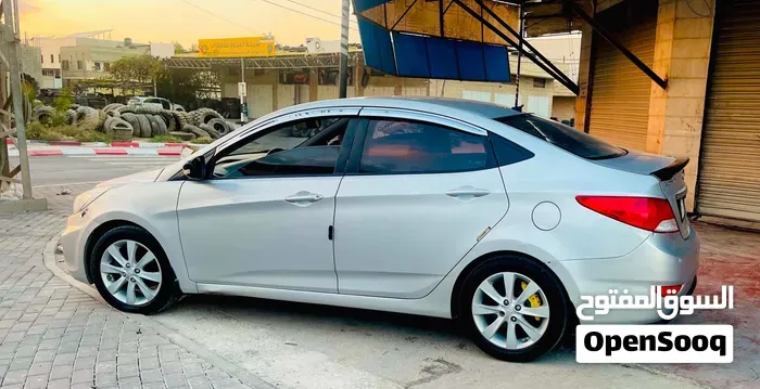 Hyundai Accent 2015 photo 2