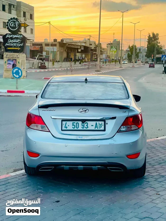 Hyundai Accent 2015 photo 3