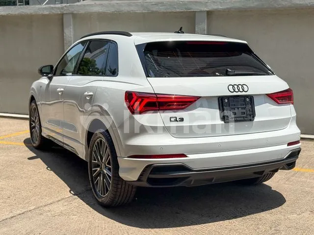Audi Q3 2025 photo 4