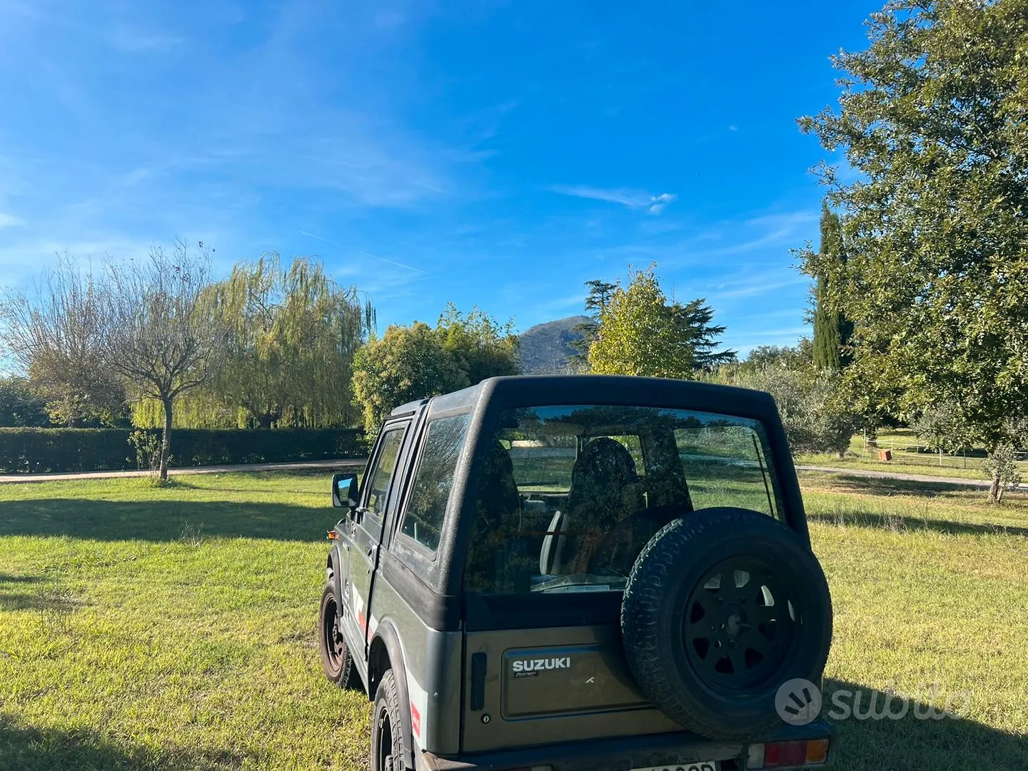Suzuki Samurai 1986 photo 4