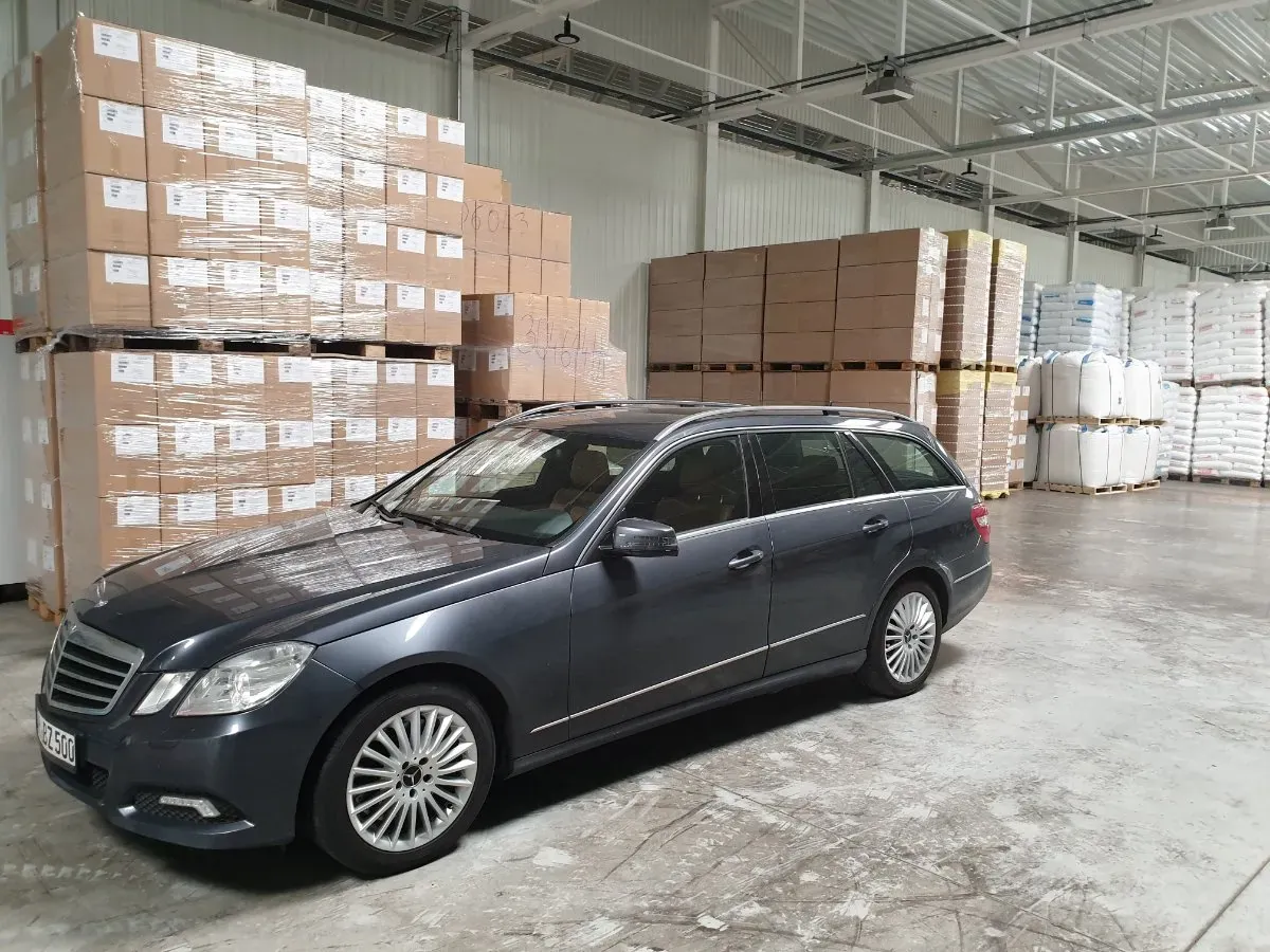 Mercedes-Benz Eklasse 2010 photo 3