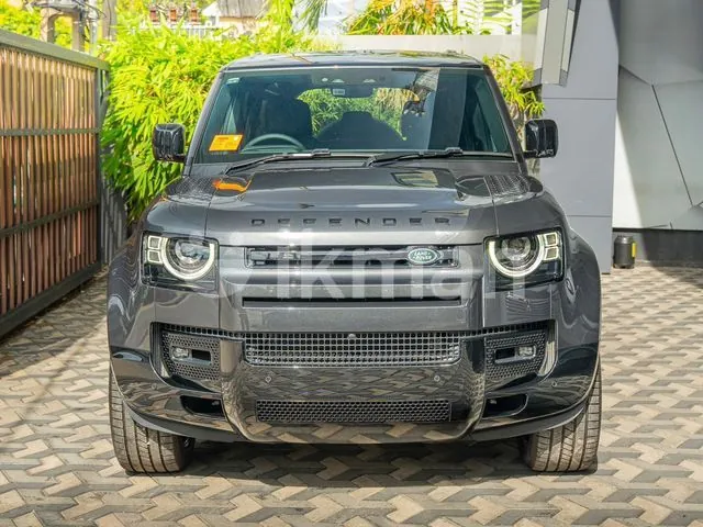Land Rover Defender 2024 photo 3