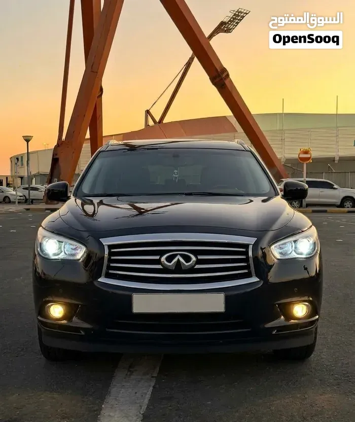 Infiniti Jx35 2013 photo 4
