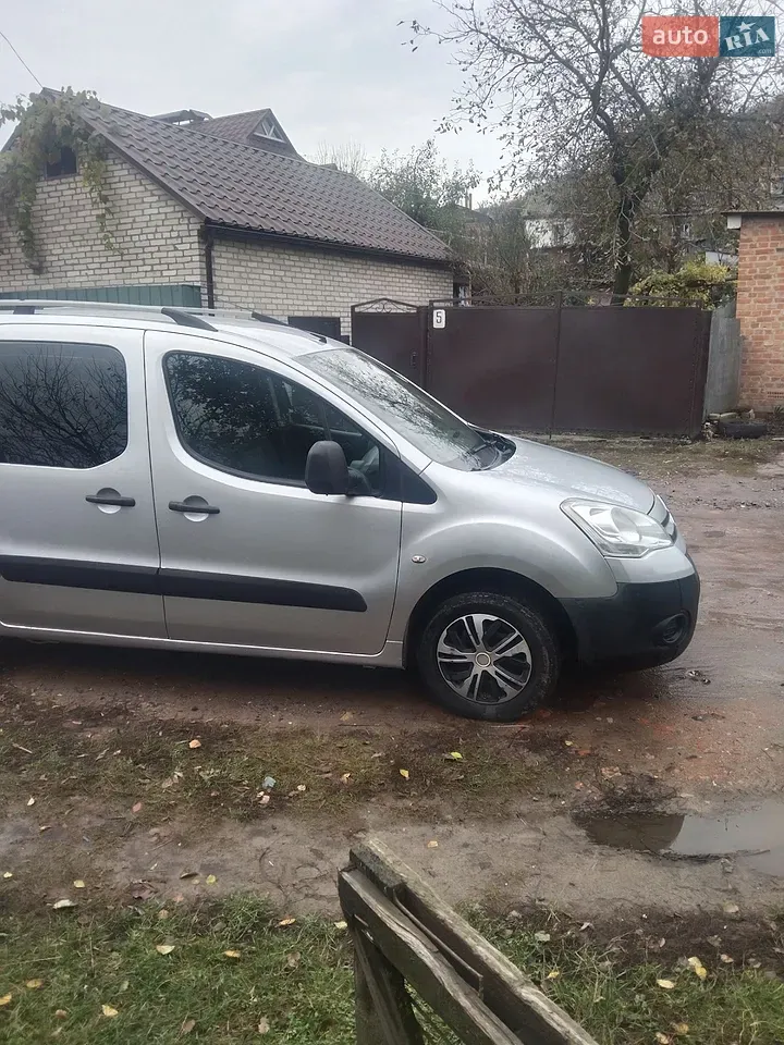 Citroen Berlingo 2011 photo 4