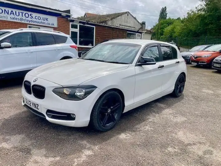 BMW 1 Series 2013 photo 2