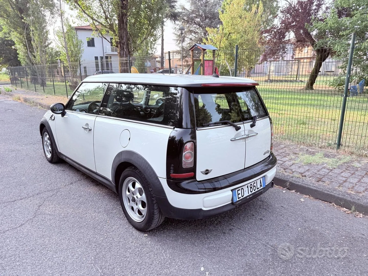 Mini Mini Clubman 2010 photo 3