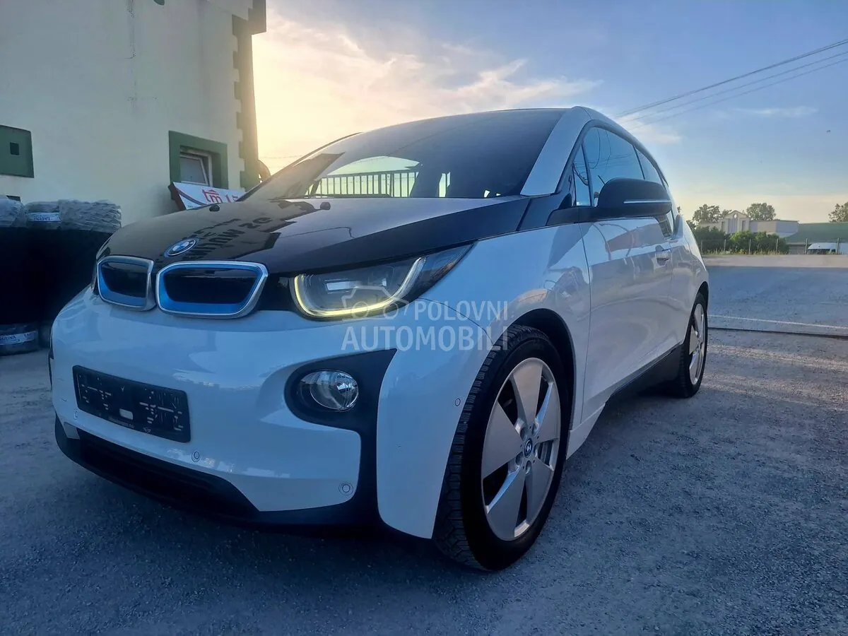 BMW I3