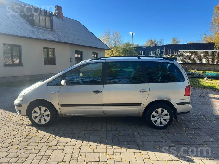Volkswagen Sharan 2003 photo 3