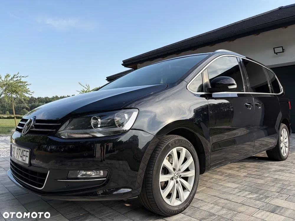 Volkswagen Sharan 2012 photo 2