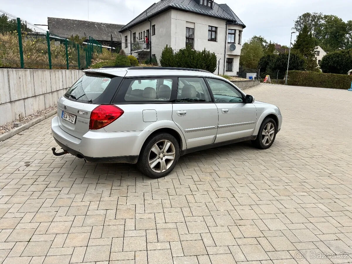 Subaru Outback photo 4