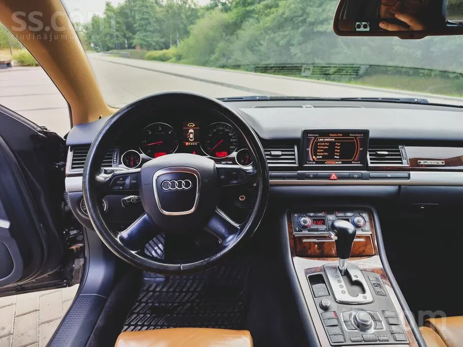 Audi A8 2006 photo 3