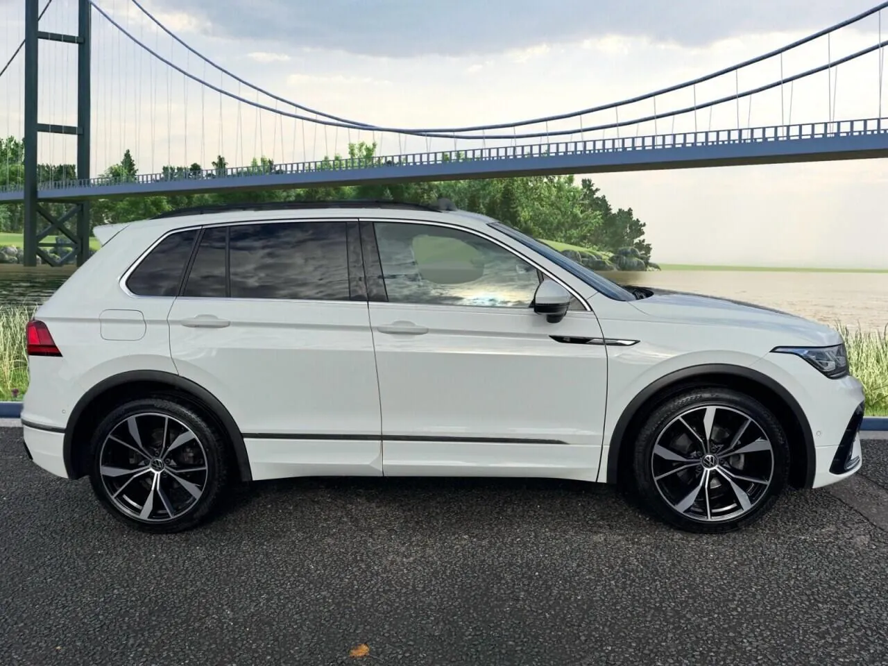 Volkswagen Tiguan 2022 photo 2